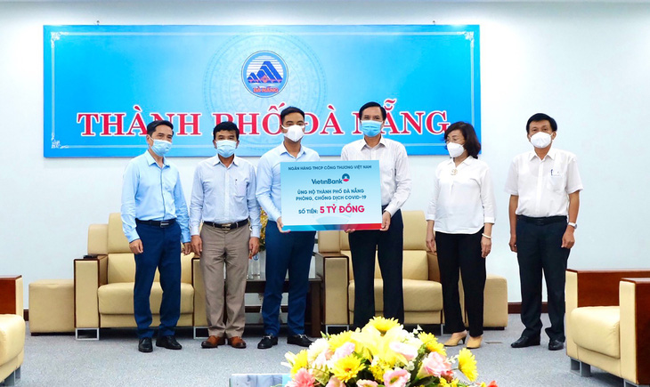 VietinBank ủng hộ Đà Nẵng, Quảng Nam 10 tỉ đồng chống dịch COVID-19 - Ảnh 1.