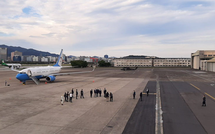 Bộ trưởng Mỹ tới Đài Loan, bắt đầu chuyến thăm 