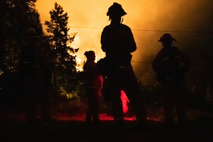 Năm 2020 chưa qua, California đã chịu 6 trận cháy rừng lớn nhất lịch sử - Ảnh 1.