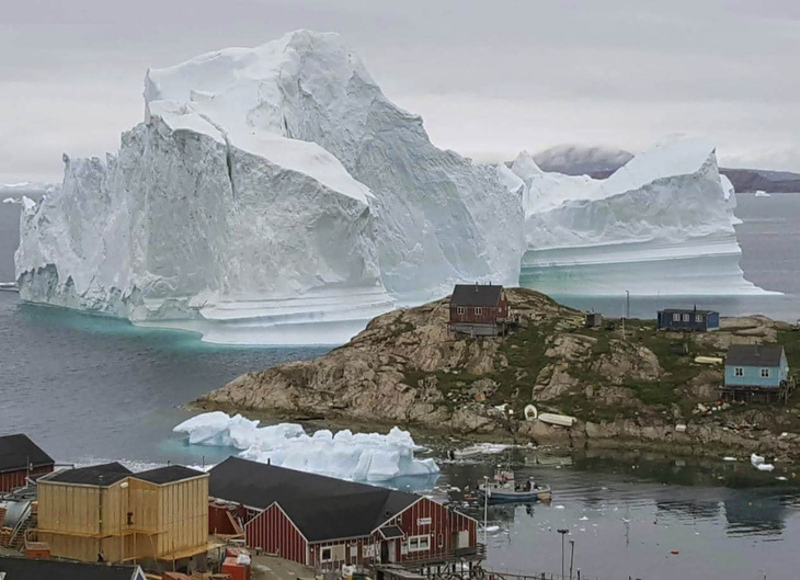 Sông băng lớn nhất tại Greenland đang tan chảy - Ảnh 1.