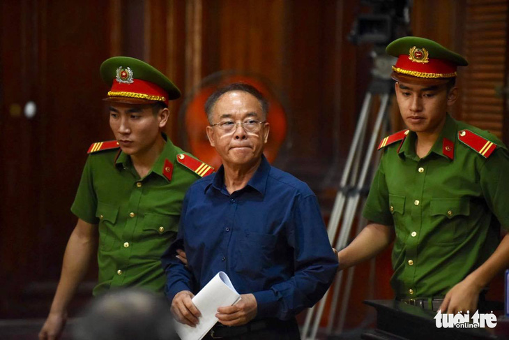 Cựu phó chủ tịch UBND TP.HCM Nguyễn Thành Tài bị đề nghị 8-9 năm tù - Ảnh 1.