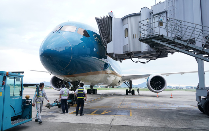 Chuyến bay thương mại quốc tế đầu tiên mở bán chặng về Việt Nam