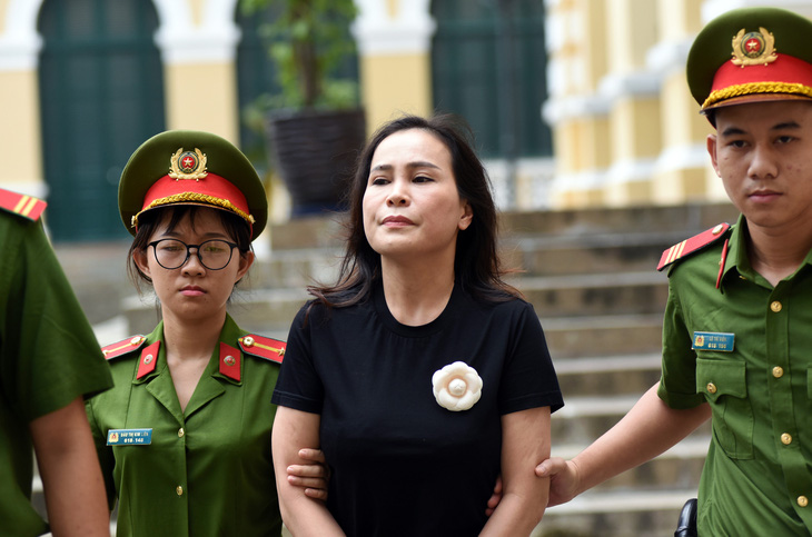 Ông Nguyễn Thành Tài lãnh án 8 năm tù, bà Lê Thị Thanh Thúy 5 năm tù - Ảnh 5.