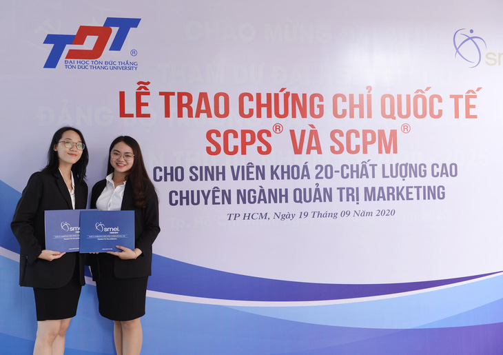 SMEI Việt Nam trao chứng chỉ cho sinh viên Đại học Tôn Đức Thắng - Ảnh 2.