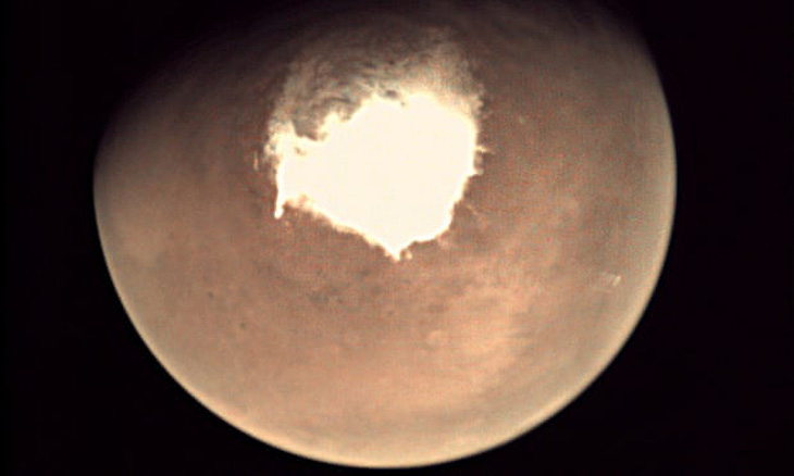 Phát hiện nhiều ao nước mặn bị vùi lấp dưới lớp băng sao Hỏa - Ảnh 1.