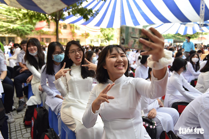Gần 23 triệu học sinh cả nước khai giảng năm học mới - Ảnh 21.