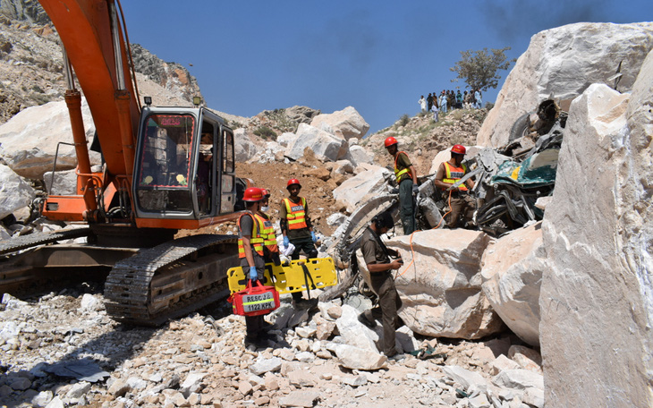 Sập mỏ đá hoa cương làm 19 người chết ở Pakistan