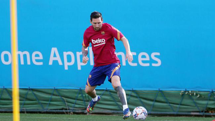 HLV Koeman cảnh cáo: Messi không có đặc quyền gì ở Barca - Ảnh 1.