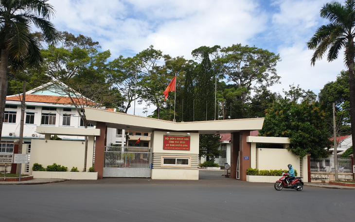 4 phụ nữ bị xử phạt vì gây rối trước trụ sở UBND tỉnh Trà Vinh