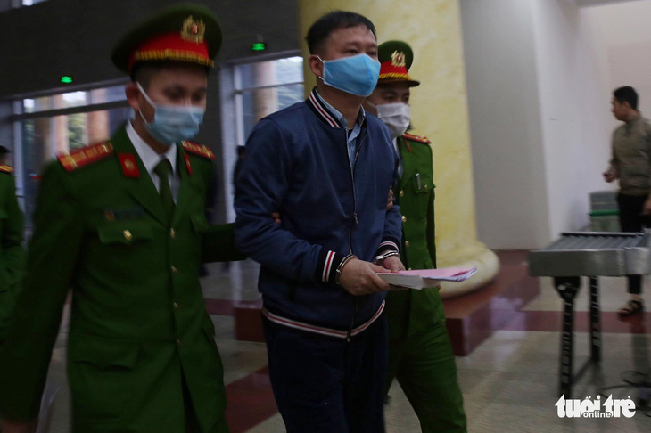 Hoãn phiên tòa xử Đinh La Thăng, Trịnh Xuân Thanh vụ Ethanol Phú Thọ - Ảnh 2.