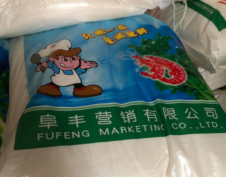 Tạm giữ 45 tấn bột ngọt Trung Quốc nghi nhập lậu - Ảnh 2.