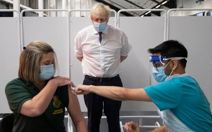 Thủ tướng Anh nói biến thể virus có thể gây tỉ lệ tử vong cao hơn
