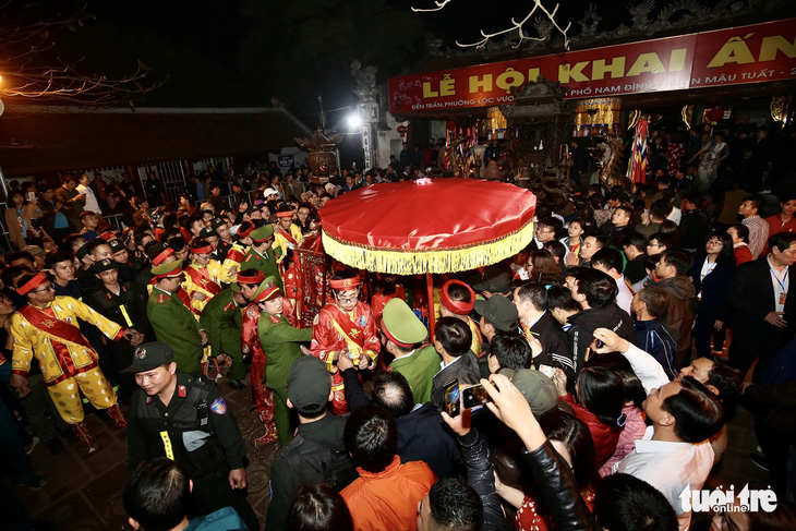 Nam Định thông báo dừng tổ chức lễ khai ấn đền Trần và chợ Viềng xuân 2021 - Ảnh 1.