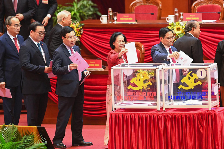 Hình ảnh các đại biểu Đại hội Đảng bỏ phiếu bầu Ban Chấp hành Trung ương khóa XIII - Ảnh 2.