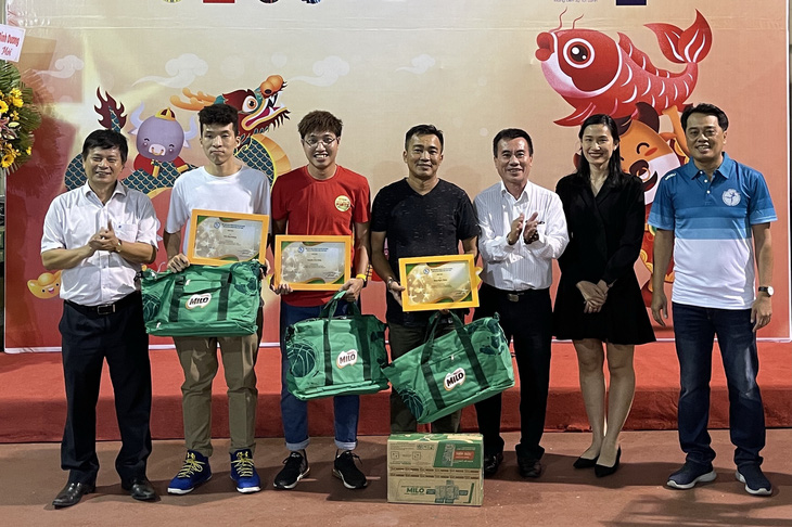 Điểm tin thể thao tối 30-1: Thanh Hóa thắng Nam Định, trao giải cuộc thi viết về đam mê thể thao... - Ảnh 4.