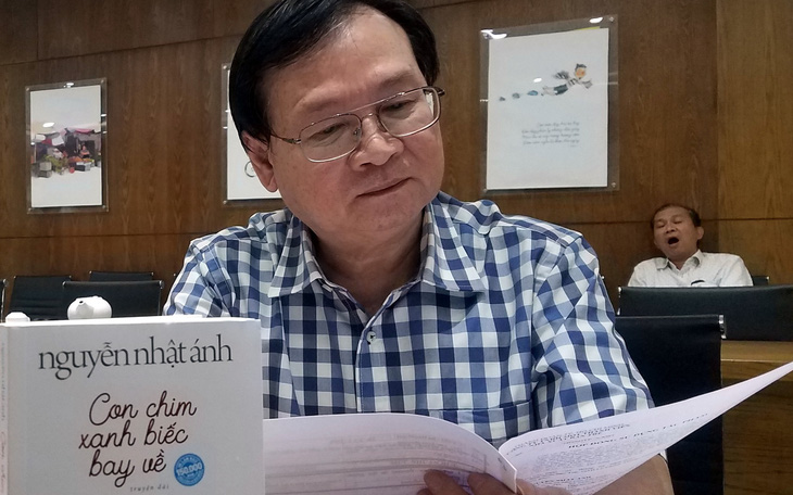 Nhà văn Nguyễn Nhật Ánh ký tác quyền 49 đầu sách với Nhà xuất bản Trẻ