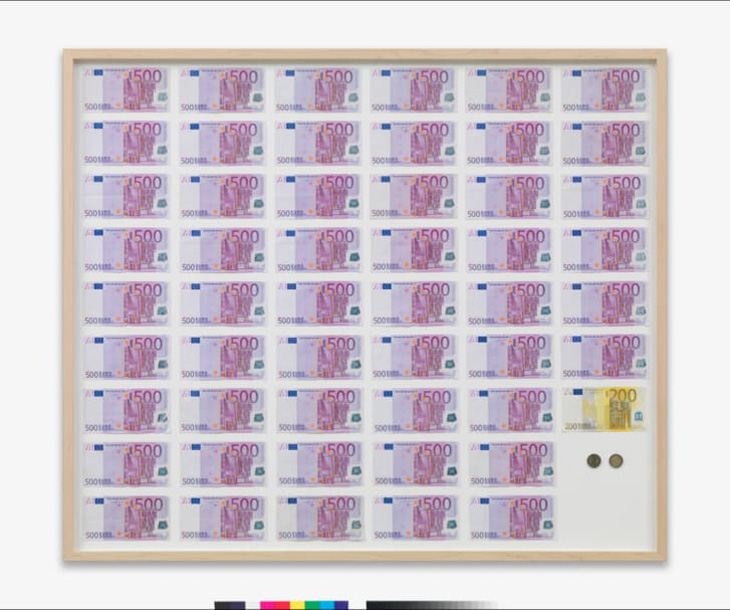 Bức tranh giá 84.000 USD ở bảo tàng là khung tranh trắng với dòng chữ: Ôm tiền và biến - Ảnh 2.