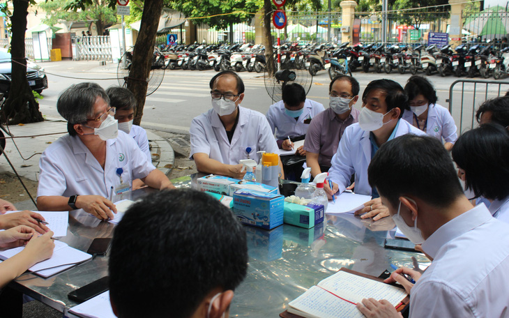 Bộ Y tế yêu cầu Bệnh viện Việt Đức nhanh chóng phân vùng xanh - đỏ