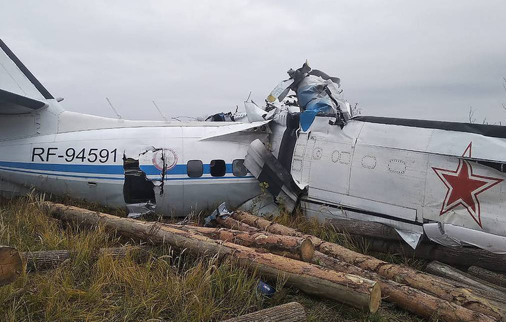 Máy bay rơi ở Nga, 15 người chết - Ảnh 2.