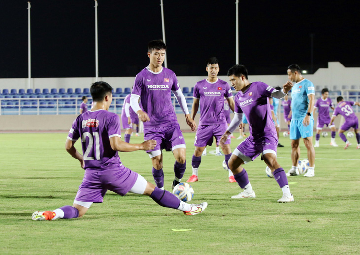 Vòng loại thứ 3 World Cup 2022, Oman - Việt Nam: Chờ gió mới từ ông Park - Ảnh 1.