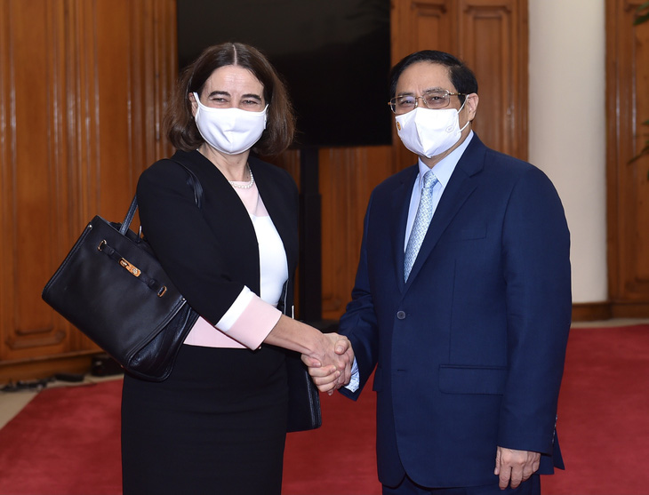 Thủ tướng Phạm Minh Chính cảm ơn Úc hỗ trợ 5,2 triệu liều vắc xin COVID-19 - Ảnh 1.