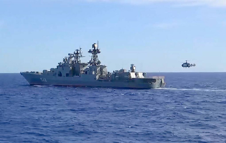 Nga và Trung Quốc tập trận hải quân chung ở biển Nhật Bản - Ảnh 1.