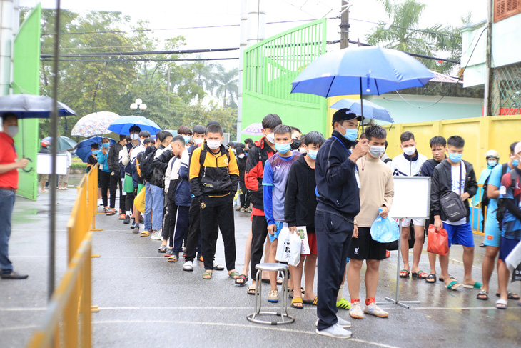 Sôi động chương trình tuyển chọn tài năng trẻ của Hòa Bình FC - Ảnh 2.