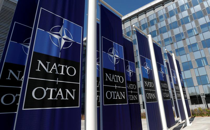 Nga ngừng hoạt động phái bộ nước này tại NATO từ ngày 1-11 - Ảnh 1.