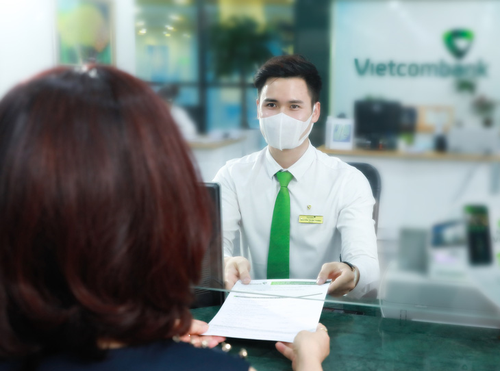 Vietcombank và khách hàng hợp lực phục hồi kinh tế - Ảnh 1.