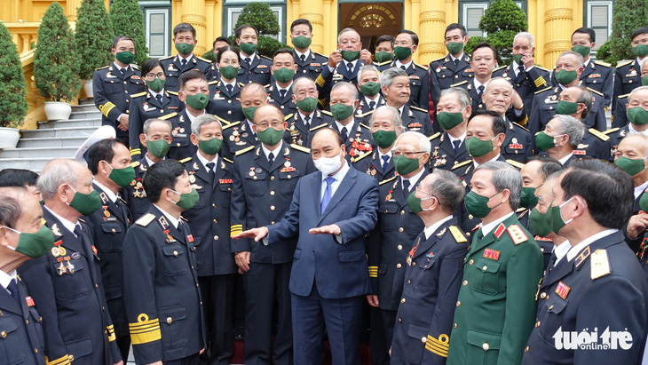 Chủ tịch nước Nguyễn Xuân Phúc gặp mặt cựu binh mở đường Hồ Chí Minh trên biển - Ảnh 1.