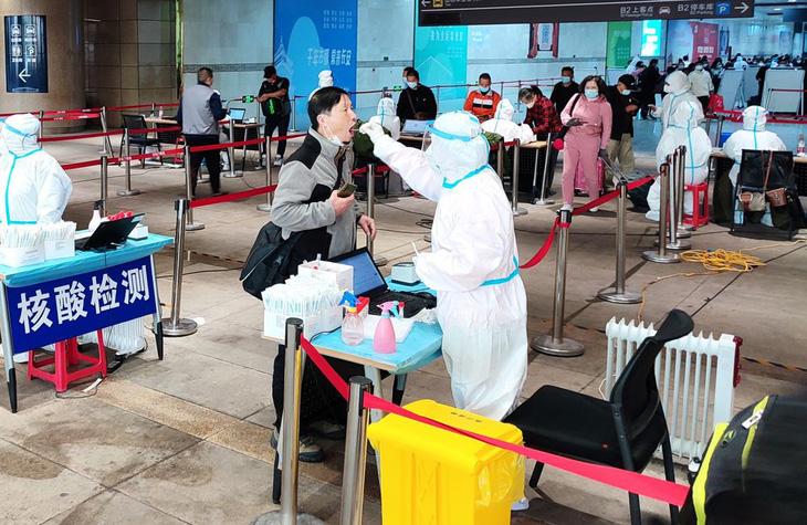 Cặp vợ chồng đi du lịch gây đợt dịch COVID-19 mới ở Trung Quốc - Ảnh 1.