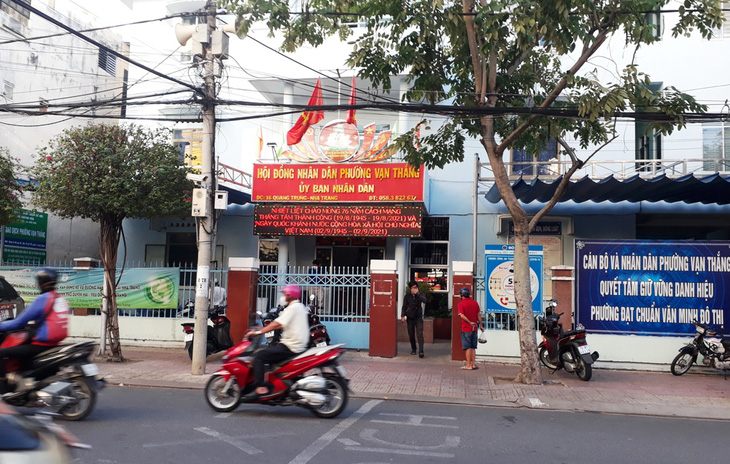 Vụ đến ngân hàng về bị phạt 2 triệu: Không thể lập lờ lý do ra đường không chính đáng - Ảnh 1.