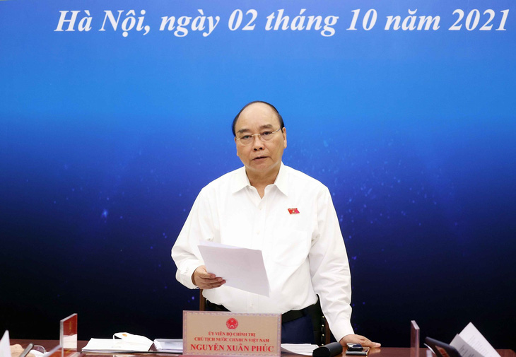Chủ tịch nước Nguyễn Xuân Phúc: ‘Ánh sáng đã xuất hiện cuối đường hầm’ - Ảnh 1.