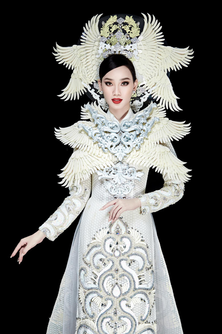 Miss Intercontinental 2021: Phần thi trang phục dân tộc chưa gây được ấn tượng - Ảnh 3.