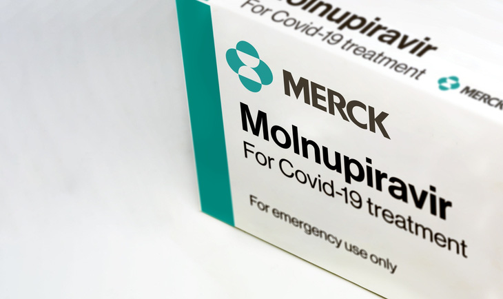 Châu Âu xem xét duyệt thuốc Molnupiravir đặc trị COVID-19 - Ảnh 1.