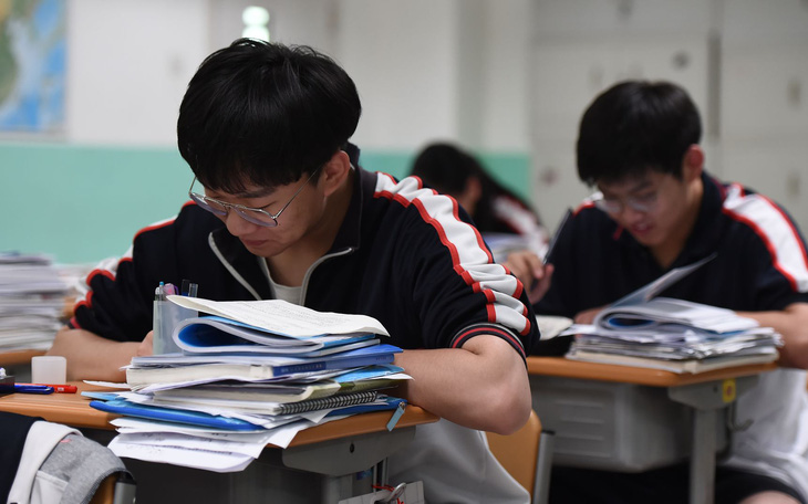 Trung Quốc luật hóa giáo dục gia đình, giảm áp lực học thêm và bài tập về nhà