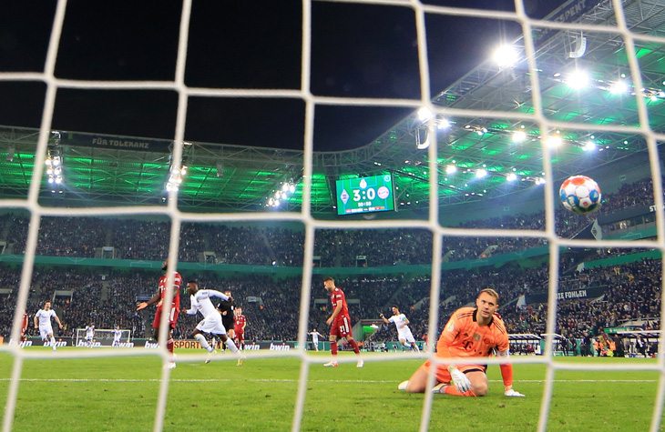 Bayern thua thảm 0-5 trước Monchengladbach - Ảnh 2.