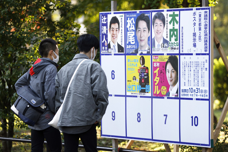 Vận động bầu cử ở Nhật Bản: Không quà cáp, không gõ cửa từng nhà - Ảnh 2.