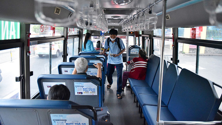 4 tuyến xe buýt ở huyện Cần Giờ, TP.HCM hoạt động lại từ ngày 5-10 - Ảnh 1.