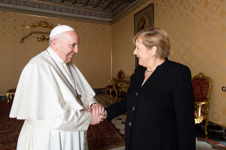 Thủ tướng Merkel thăm Giáo hoàng Francis trước khi mãn nhiệm