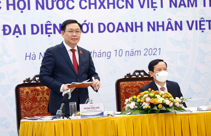 Chủ tịch Quốc hội Vương Đình Huệ gặp gỡ đại diện giới doanh nhân Việt Nam - Ảnh 1.