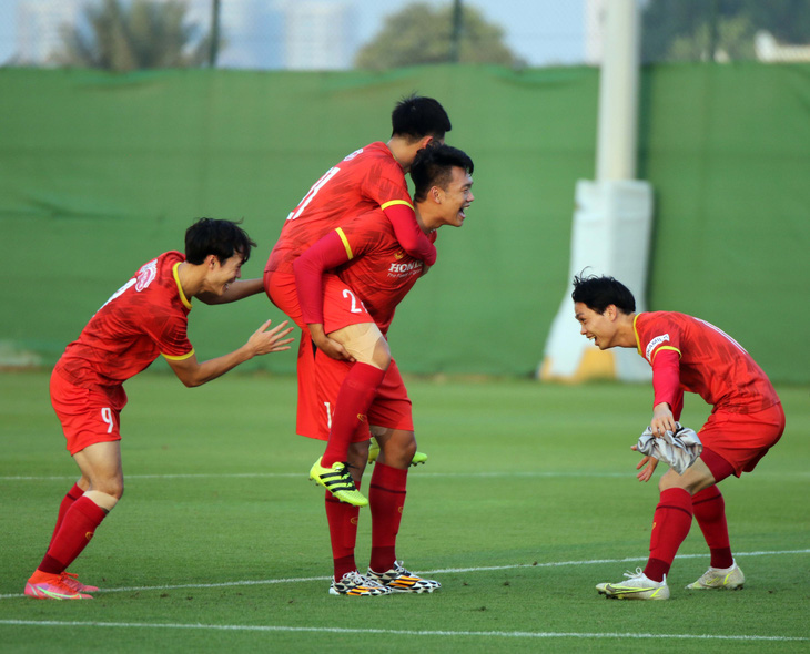 Điều chuyển trung vệ Thanh Bình sang đội tuyển U22 Việt Nam - Ảnh 2.