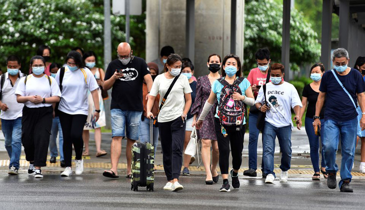 Singapore kêu gọi người dân không sợ COVID-19 đến tê liệt - Ảnh 1.
