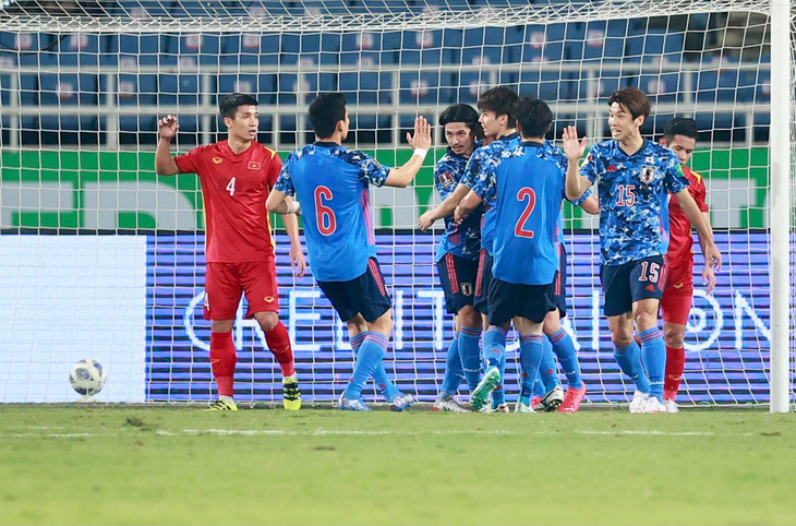 Việt Nam thua sát nút Nhật Bản ở vòng loại World Cup 2022 - Ảnh 1.