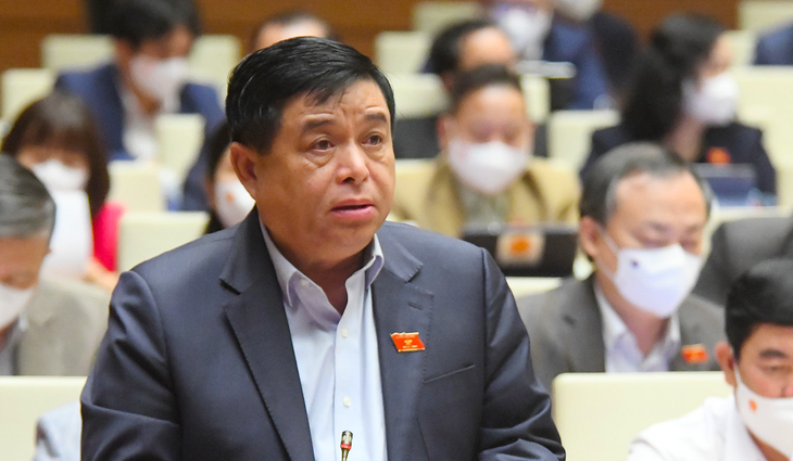 Quốc hội chất vấn bộ trưởng Bộ Kế hoạch và đầu tư Nguyễn Chí Dũng - Ảnh 1.