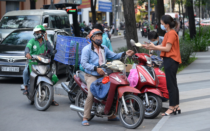 Sức mua tăng mạnh trong lễ hội mua sắm