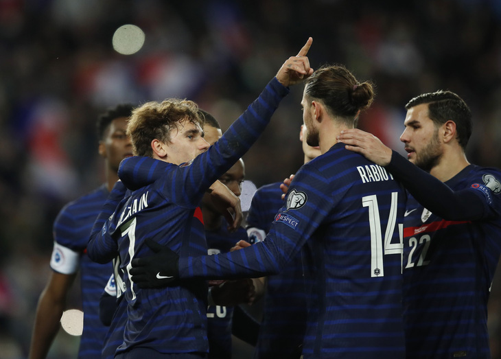 Pháp và Bỉ giành vé dự World Cup 2022 - Ảnh 1.