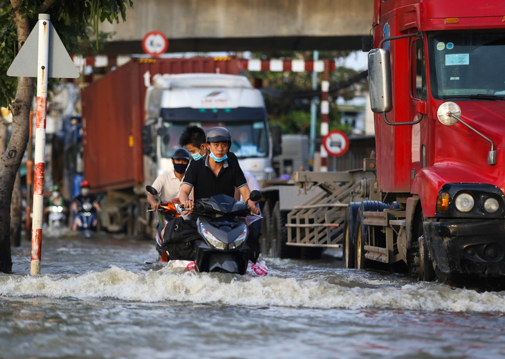 Miền Nam đề phòng thời tiết xấu tuần tới, có thể có áp thấp nhiệt đới - Ảnh 1.