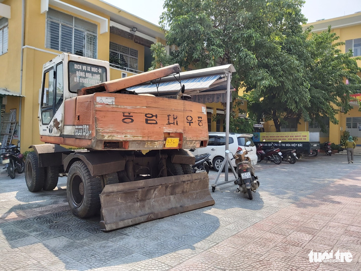 Phường giữ xe trái luật bị đòi bồi thường 1,7 tỉ: Giao tòa án quận giải quyết - Ảnh 2.