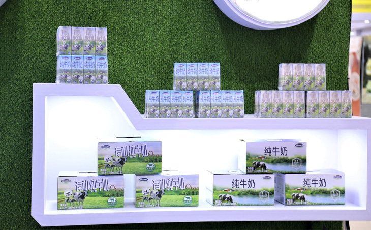 Sữa tươi Organic của Vinamilk ra mắt ấn tượng tại Triển lãm quốc tế Thượng Hải 2021 - Ảnh 2.